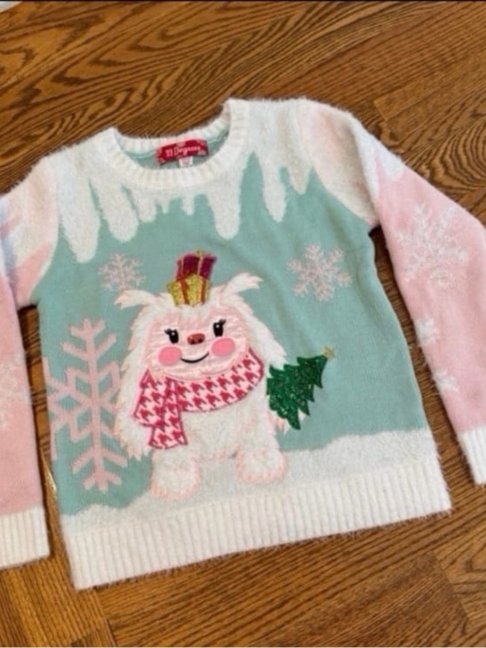 Girls white yeti holiday sweater / ugly Christmas sweater size 10/12